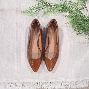 Clarks women pointed toe heels